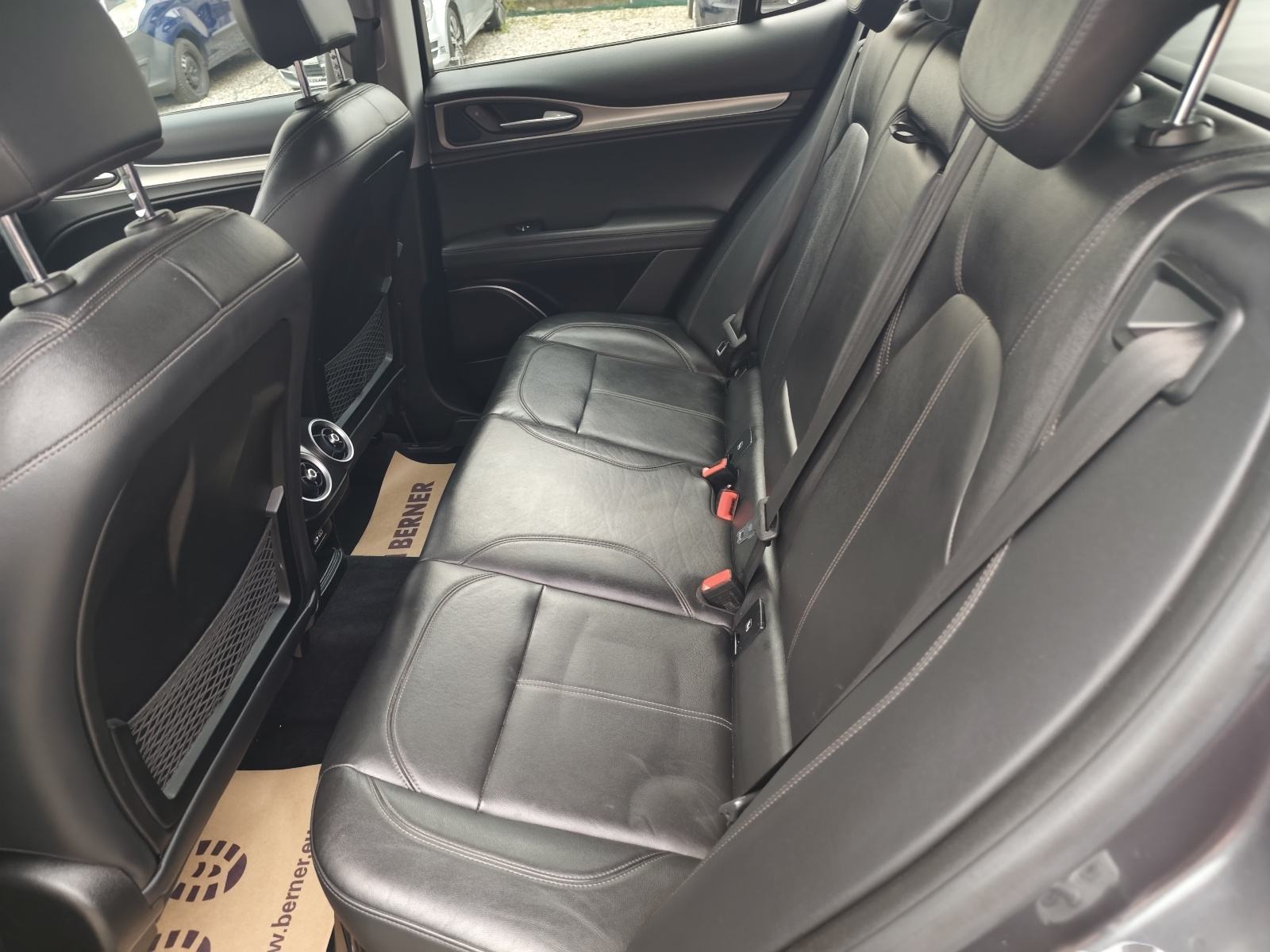 Alfa Romeo Stelvio 2,2 Diesel, alu 20", F1,jamstva!!!, fotografija 11