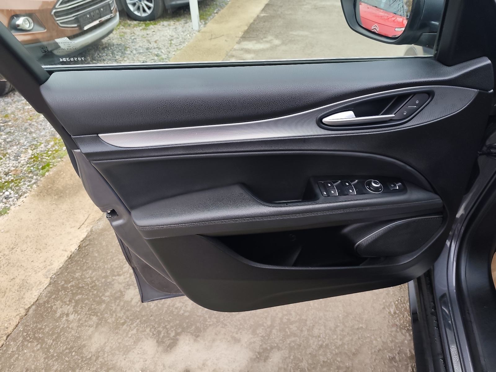 Alfa Romeo Stelvio 2,2 Diesel, alu 20", F1,jamstva!!!, fotografija 12