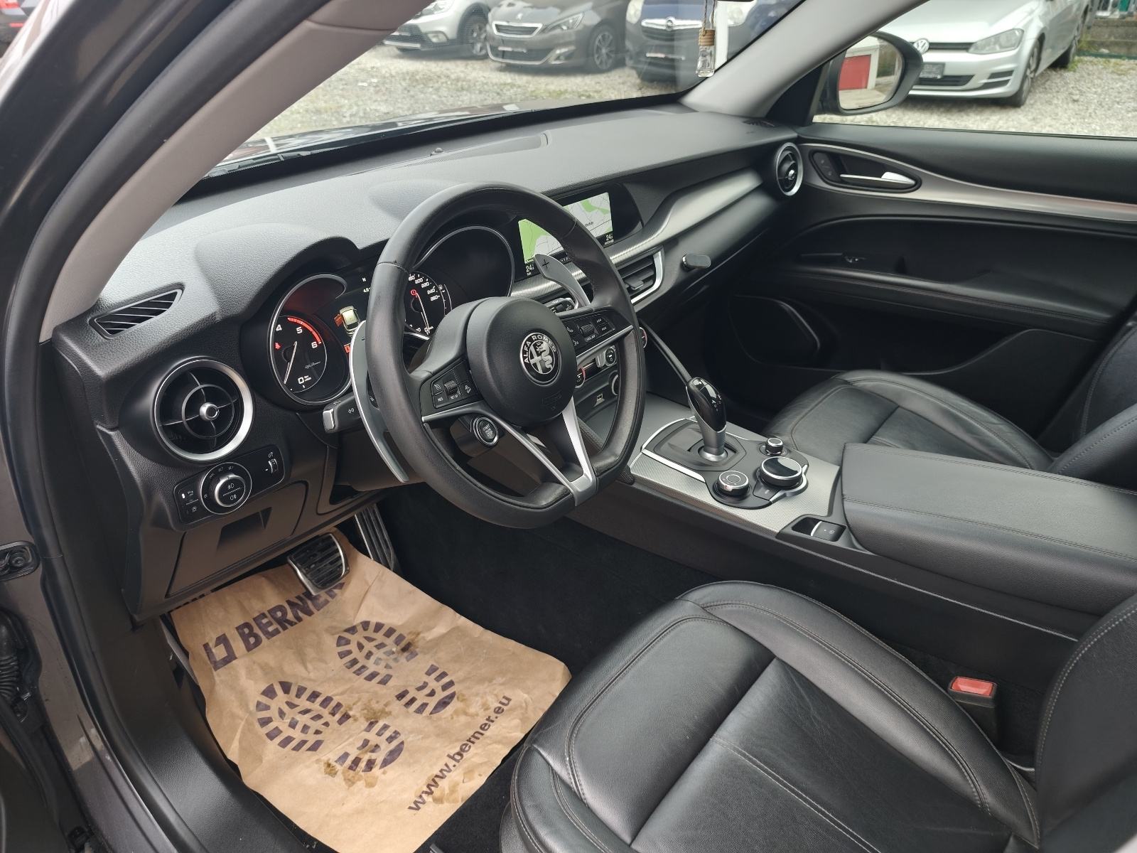 Alfa Romeo Stelvio 2,2 Diesel, alu 20", F1,jamstva!!!, fotografija 13