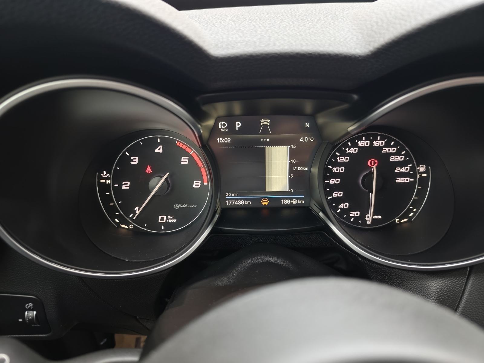 Alfa Romeo Stelvio 2,2 Diesel, alu 20", F1,jamstva!!!, fotografija 17