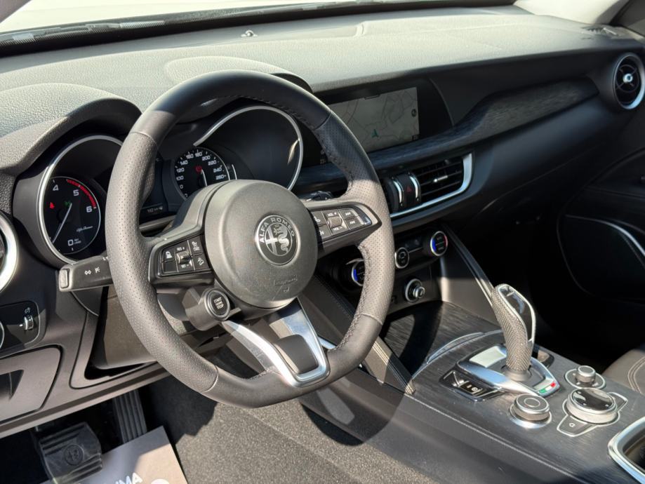 Alfa Romeo Stelvio 2,2 Diesel LEASING BEZ UČEŠĆA I BEZ JAMACA, fotografija 5