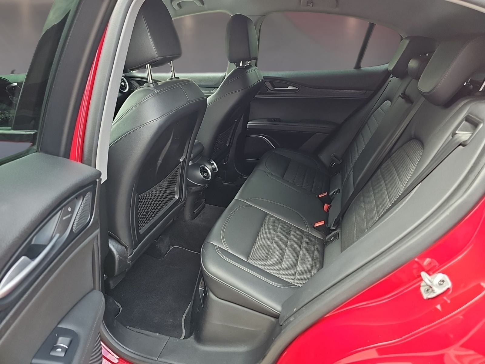 Alfa Romeo Stelvio 2,2 JTDM,Q4,KUPLJEN U RH,U SUSTAVU PDV-A..., fotografija 12