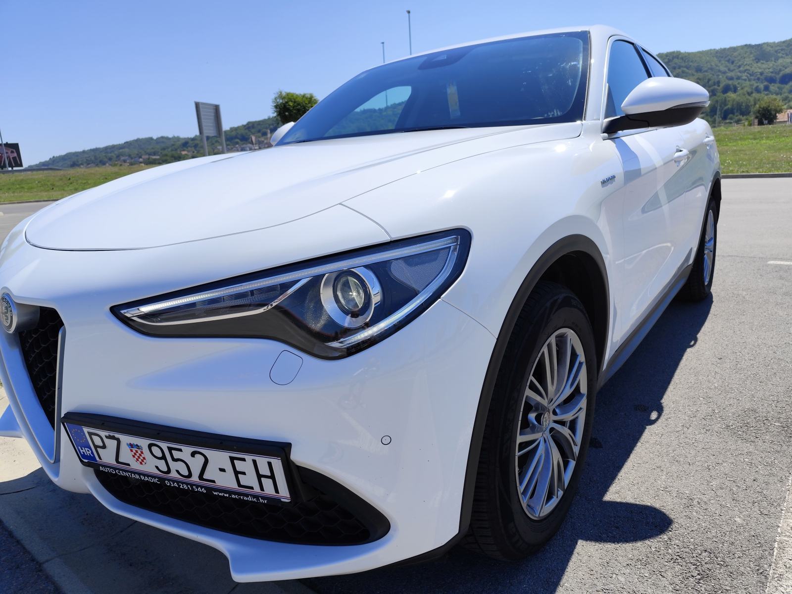 Alfa Romeo Stelvio 2,2 190ks Q4, 2021g,, fotografija 4