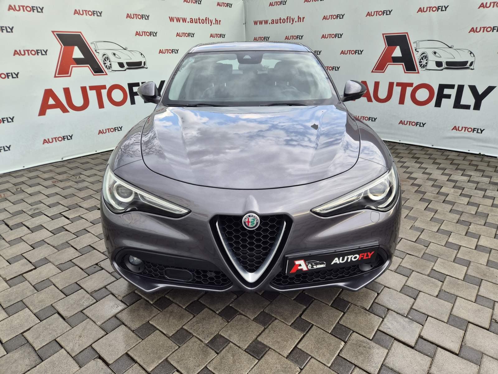Alfa Romeo Stelvio 2.2 JTD, Kamera, Koža, Navigacija, PDC, 20", fotografija 2