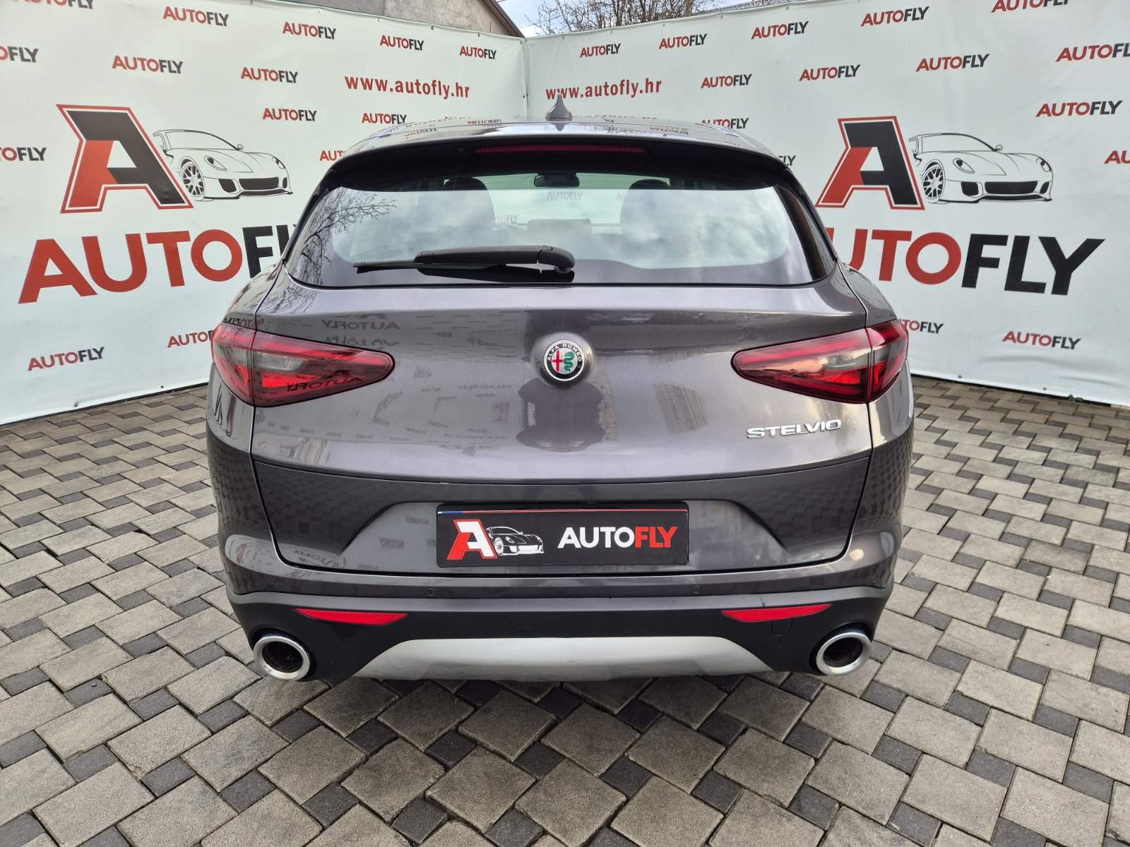 Alfa Romeo Stelvio 2.2 JTD, Kamera, Koža, Navigacija, PDC, 20", fotografija 7
