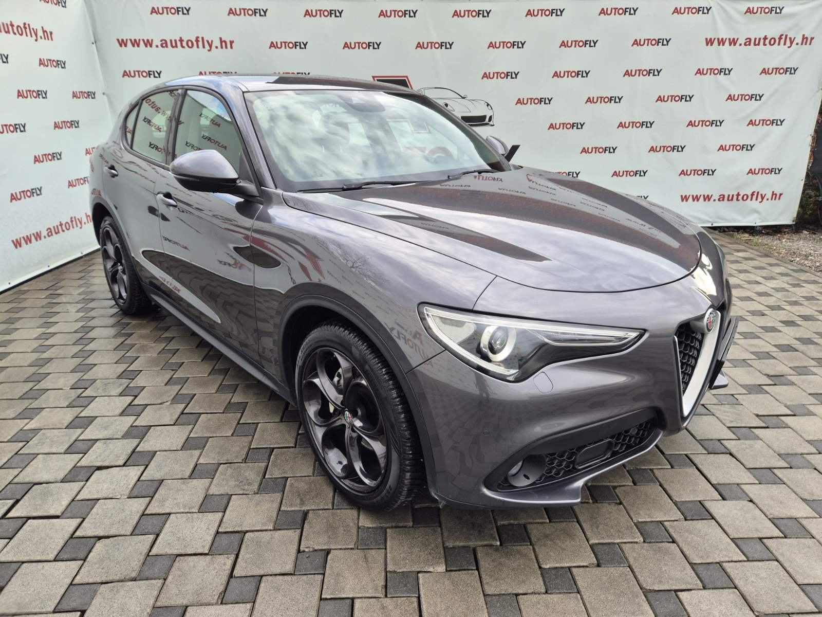 Alfa Romeo Stelvio 2.2 JTD, Kamera, Koža, Navigacija, PDC, 20", fotografija 10