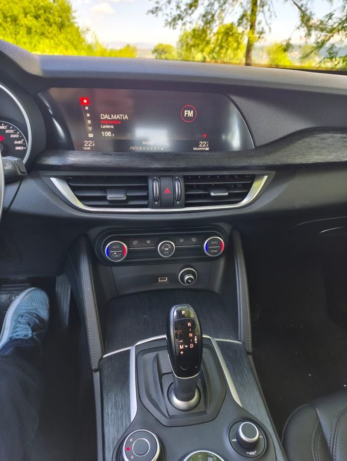 Alfa Romeo Stelvio 2.2 JTD Multijet/160 114 t km, fotografija 13