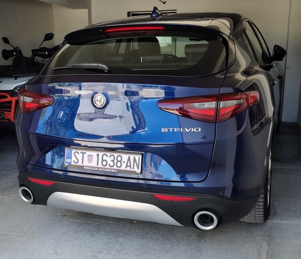 Alfa Romeo Stelvio 2.2 JTD Multijet/160 114 t km, fotografija 6