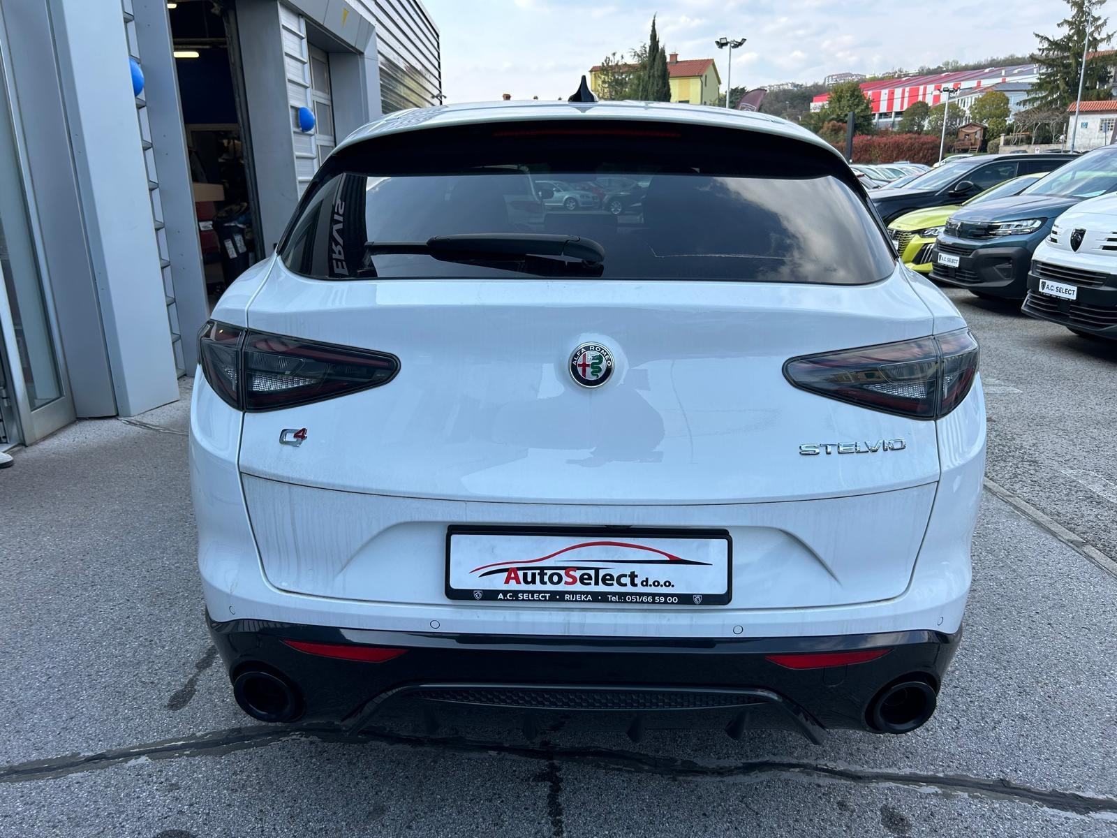 Alfa Romeo Stelvio 2,2 JTD Q4 Veloce - 2025 - 19.000km - FULL - REG !!, fotografija 6