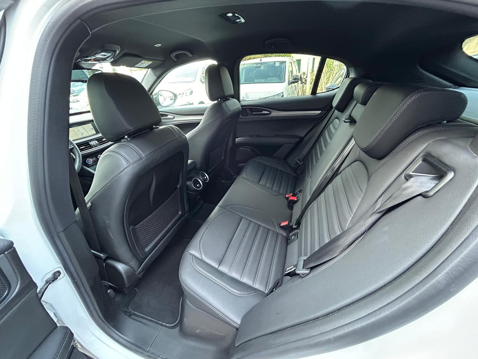 Alfa Romeo Stelvio 2,2 JTD Q4 Veloce - 2025 - 19.000km - FULL - REG !!, fotografija 9