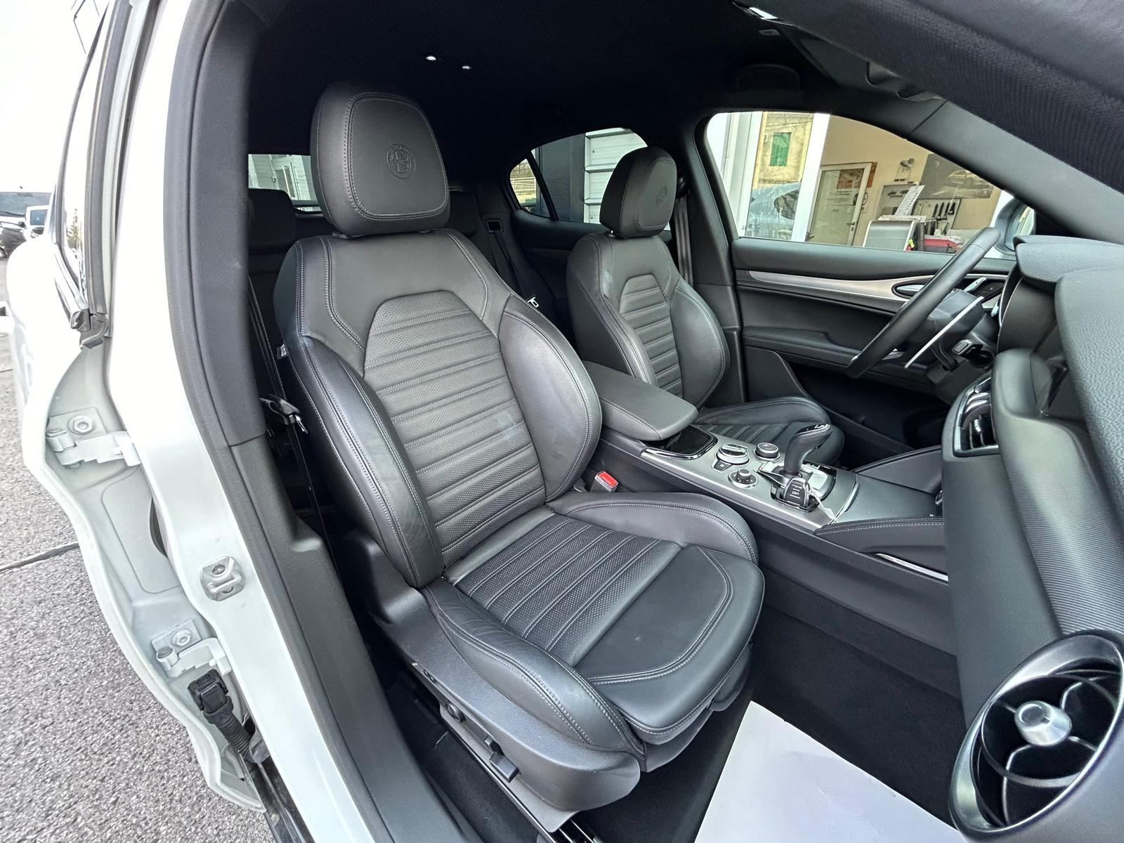 Alfa Romeo Stelvio 2,2 JTD Q4 Veloce - 2025 - 19.000km - FULL - REG !!, fotografija 11