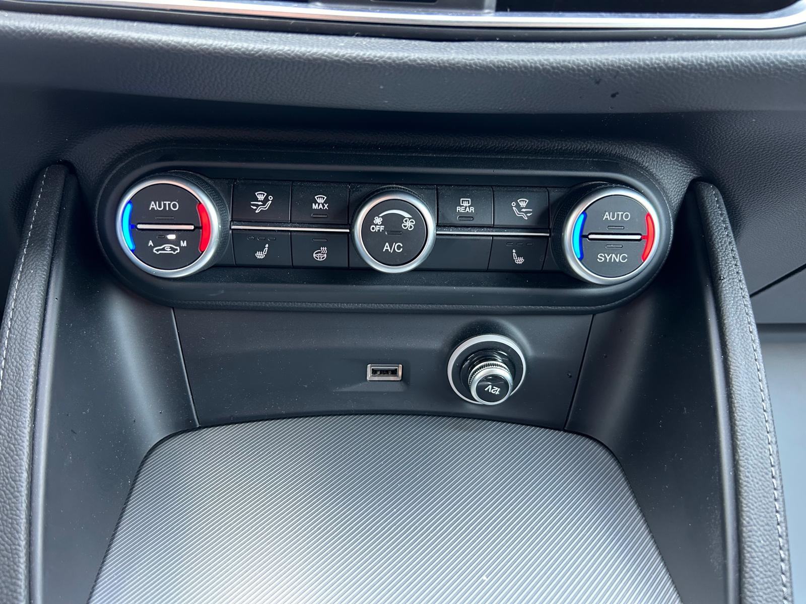 Alfa Romeo Stelvio 2,2 JTD Q4 Veloce - 2025 - 19.000km - FULL - REG !!, fotografija 13