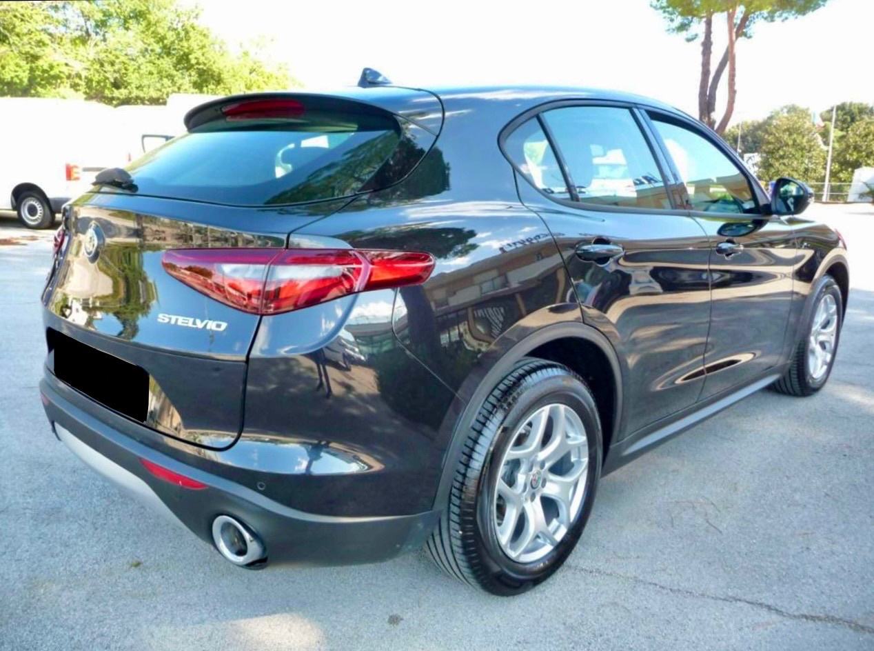 Alfa Romeo Stelvio 2,2 JTDM 190KS Q4 AUTOMATIK —Mod 2022—4X4 POGON—TOP, pogled izvana - slika 3