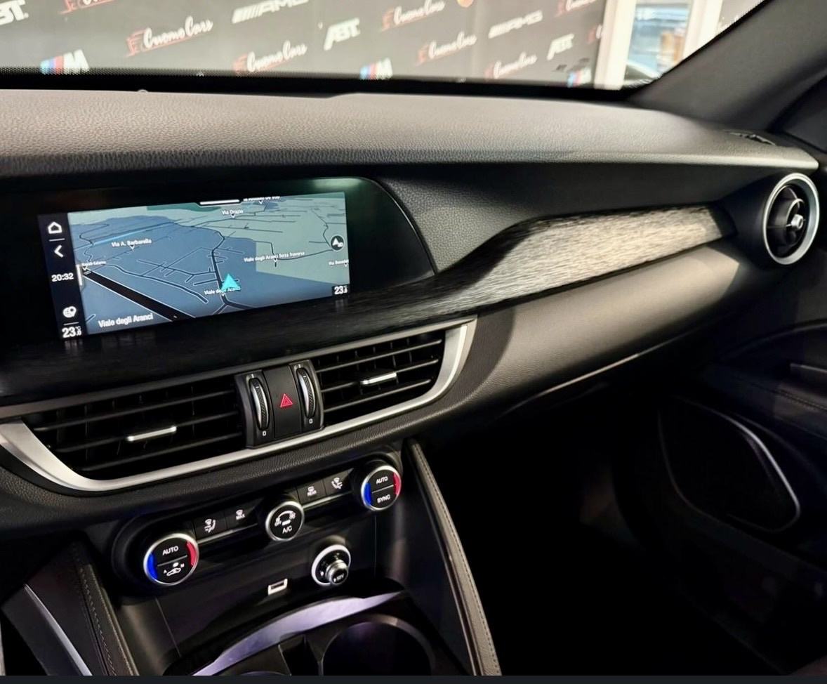 Alfa Romeo Stelvio 2,2 JTDM 190KS Q4 AUTOMATIK —Mod 2022—4X4 POGON—TOP, fotografija 9