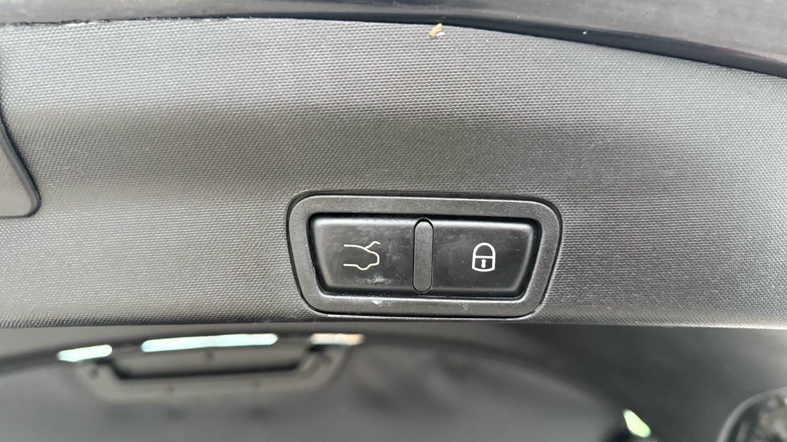 Alfa Romeo Stelvio 2,2 Diesel automatik F1 NAVI KAMERA, fotografija 16