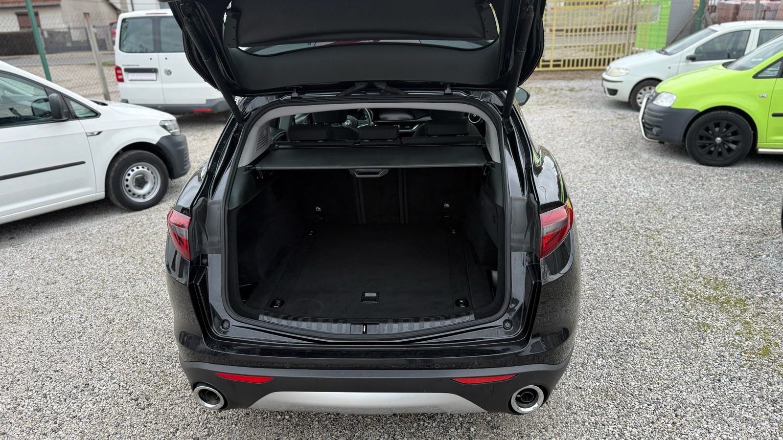 Alfa Romeo Stelvio 2,2 Diesel automatik F1 NAVI KAMERA, fotografija 17