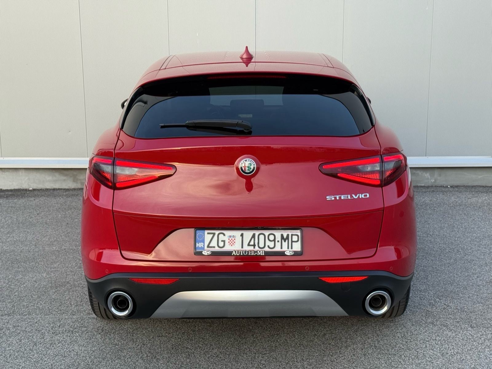 Alfa Romeo Stelvio 2.2 JTDM*AUTOMATIK*KAMERA*105.000km*V+M SERVIS*, fotografija 9