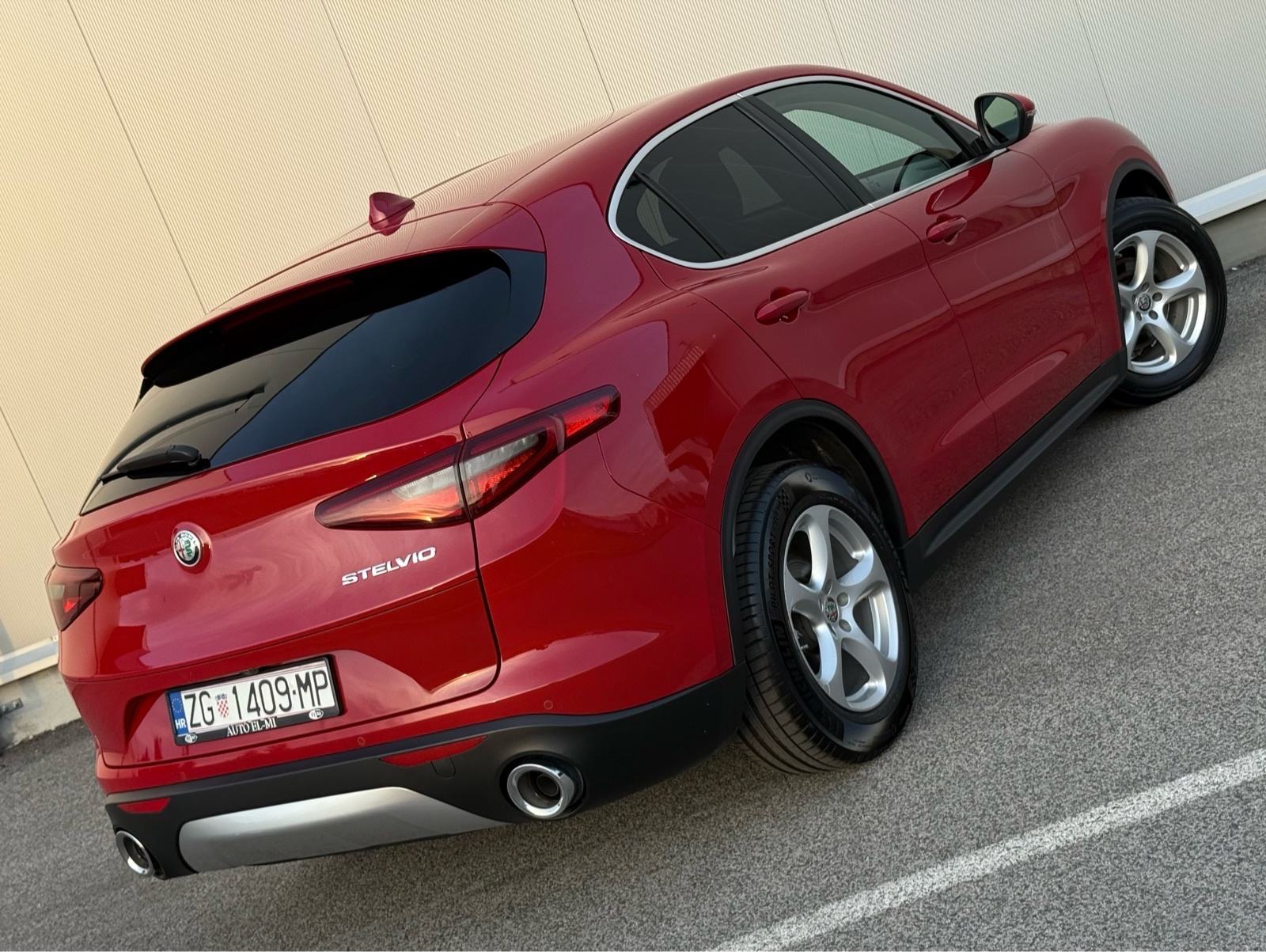 Alfa Romeo Stelvio 2.2 JTDM*AUTOMATIK*KAMERA*105.000km*V+M SERVIS*, fotografija 2