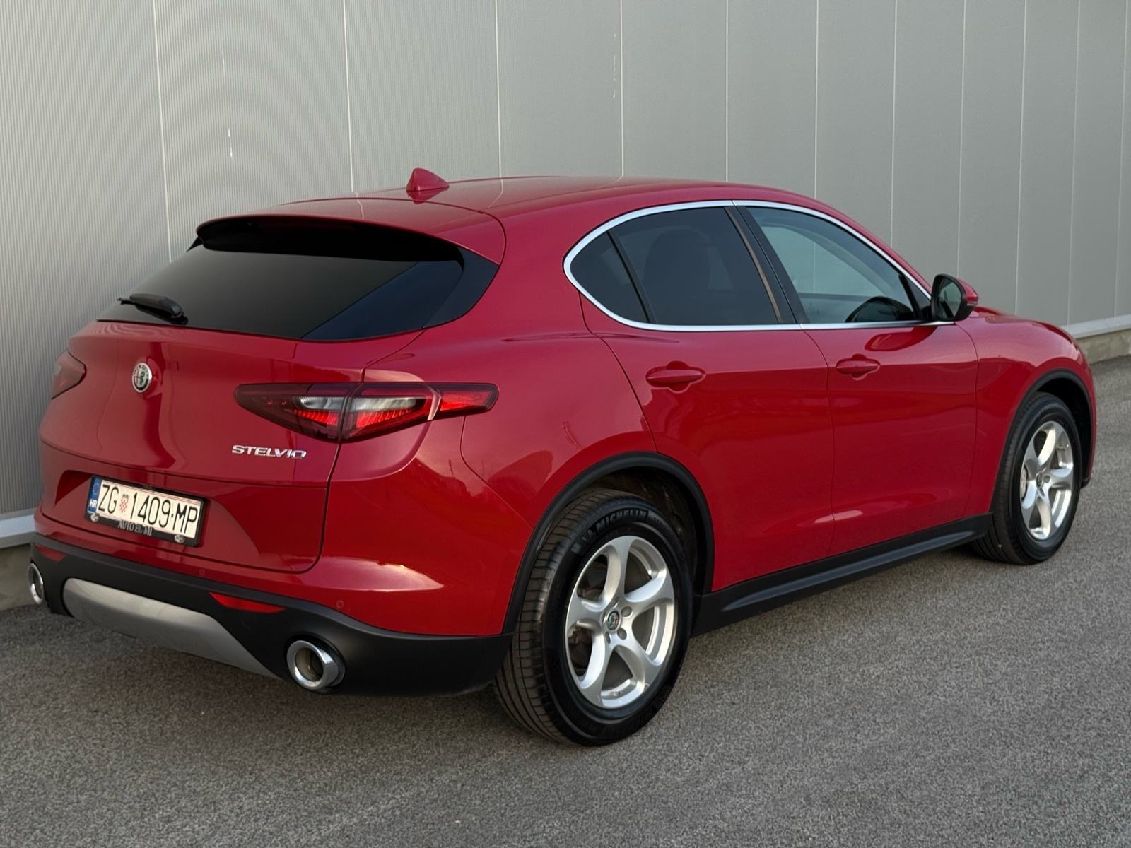 Alfa Romeo Stelvio 2.2 JTDM*AUTOMATIK*KAMERA*105.000km*V+M SERVIS*, fotografija 10