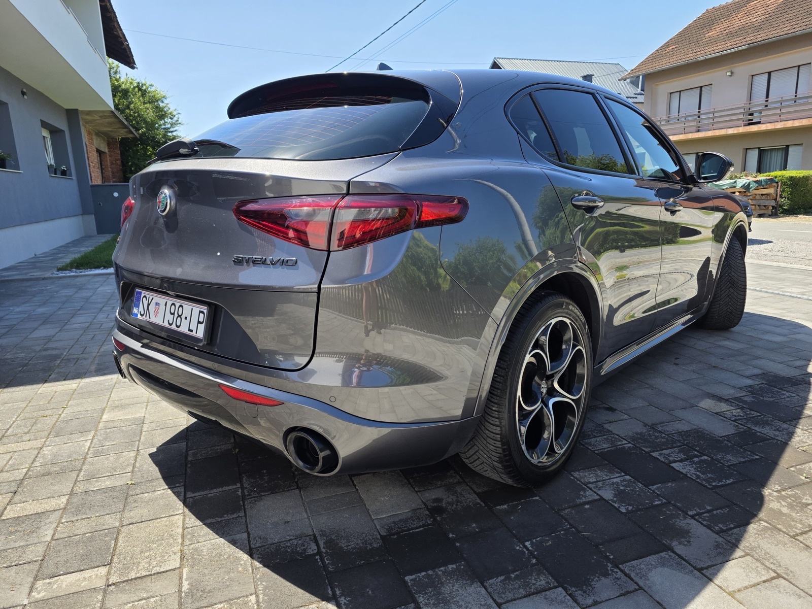 Alfa Romeo Stelvio 2,2 veloce Q4, fotografija 16