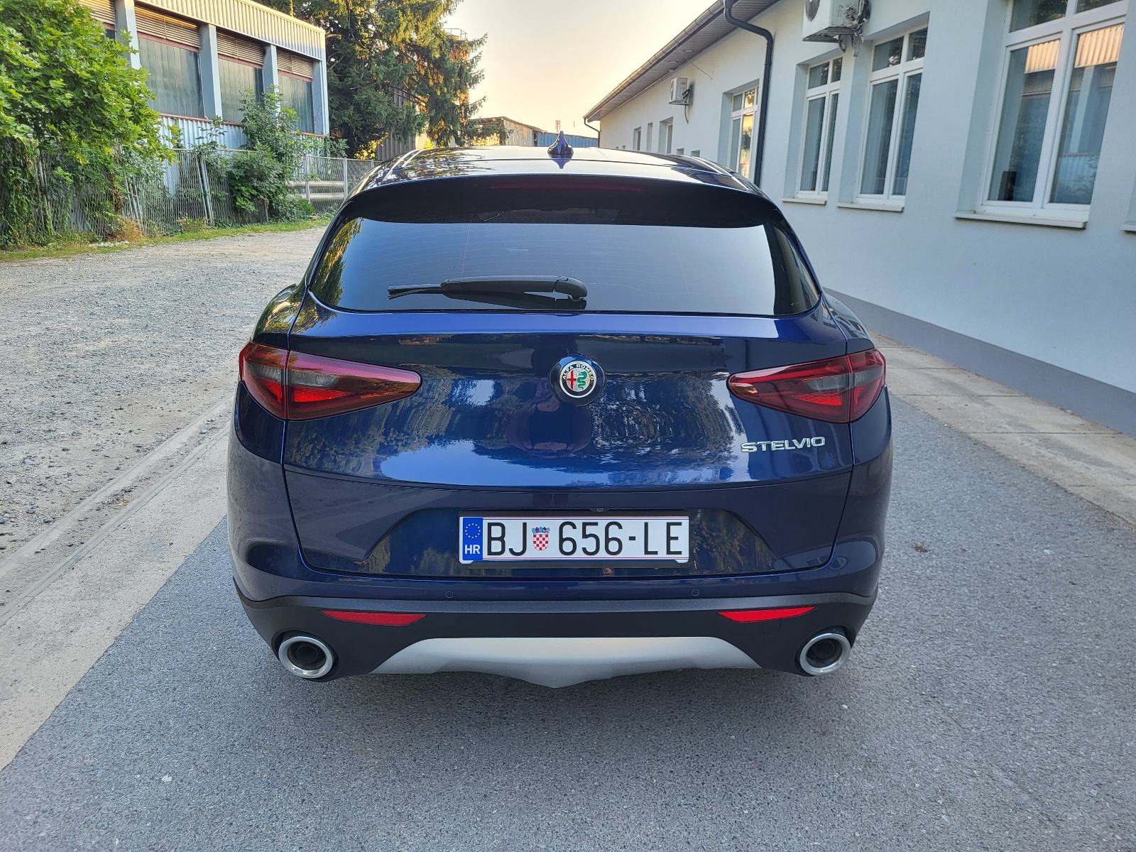 ALFA ROMEO STELVIO 2.2 JTDM AUTOMATIK, fotografija 5