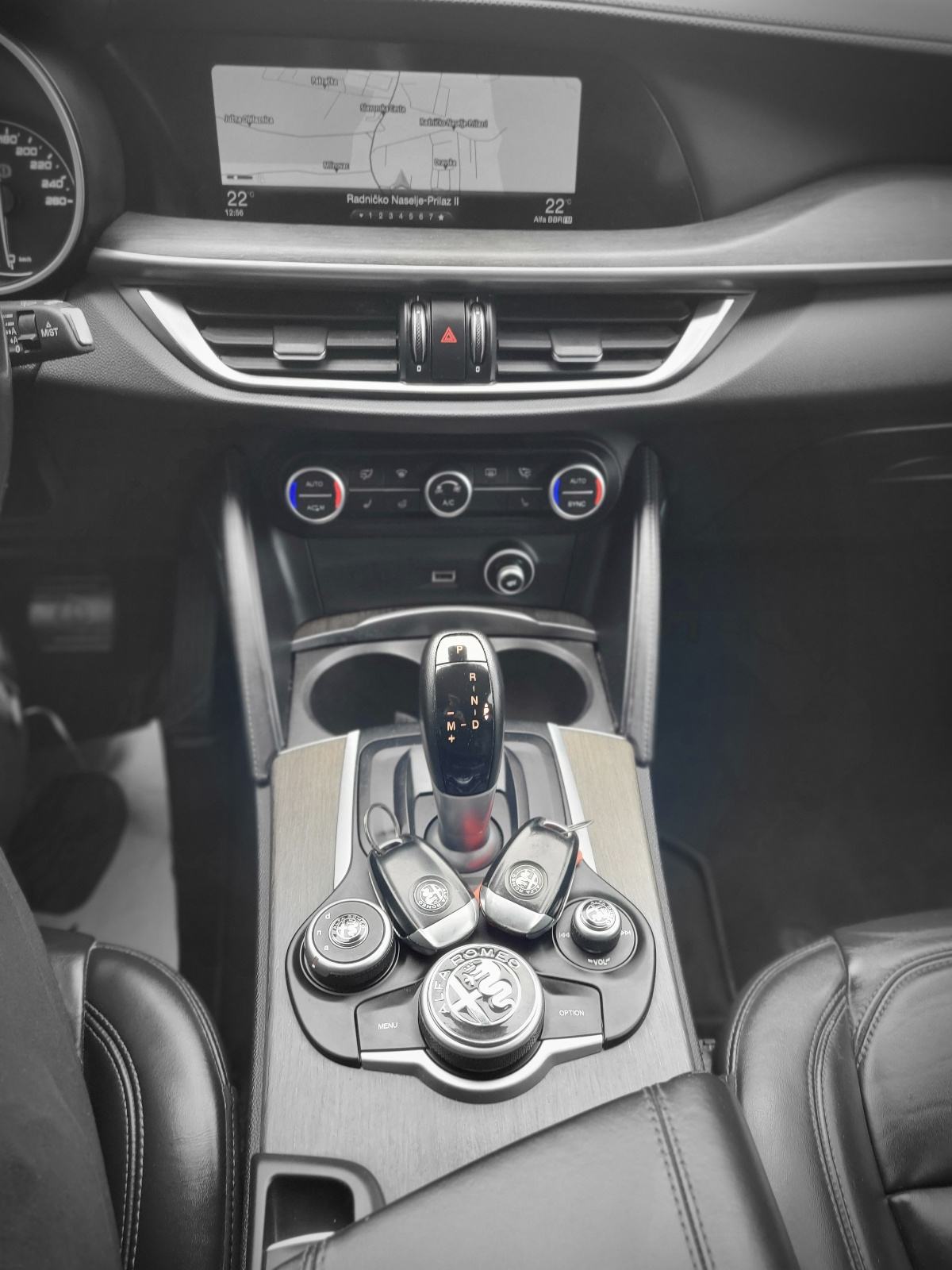ALFA ROMEO STELVIO 2.2 JTDM AUTOMATIK, fotografija 14