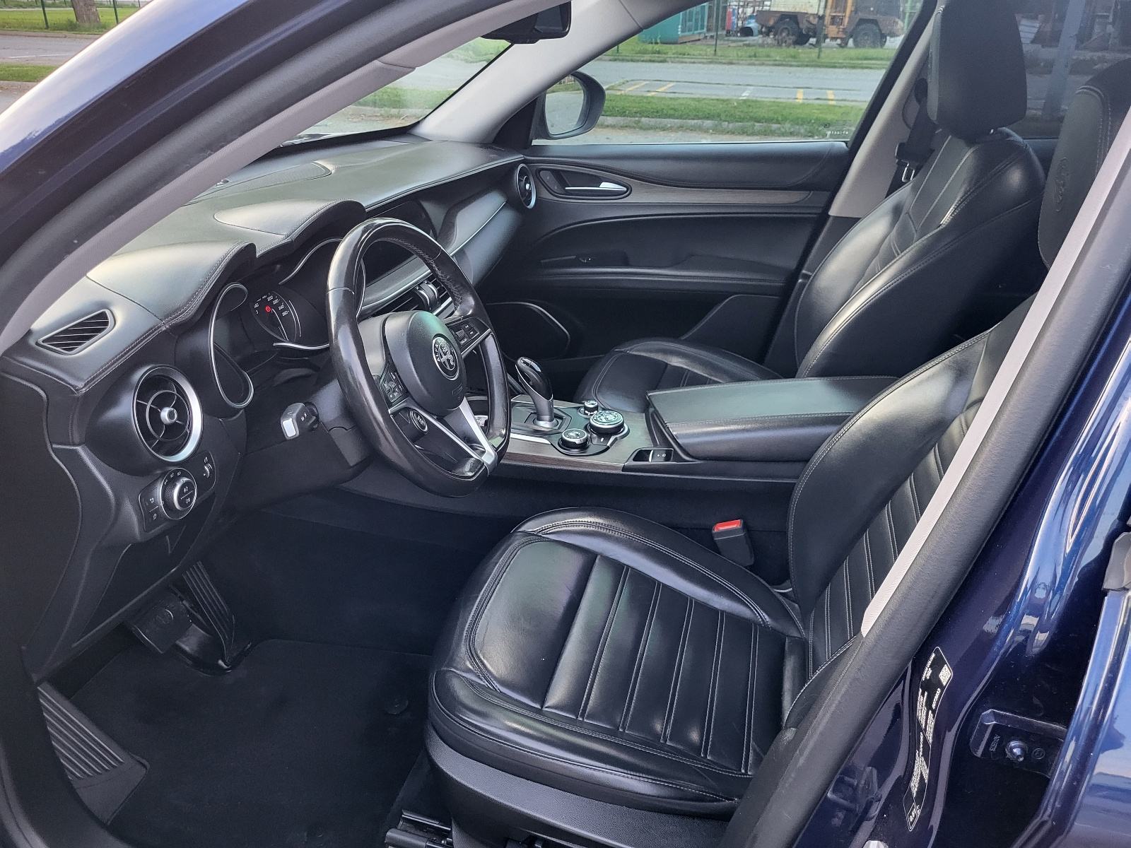 ALFA ROMEO STELVIO 2.2 JTDM AUTOMATIK, fotografija 9