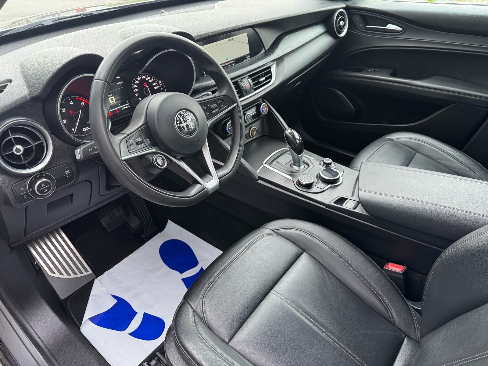 Alfa Romeo Stelvio 2,2 JTDm Q4 210ks -Koža•Veliki servis•Velika Navi, fotografija 10