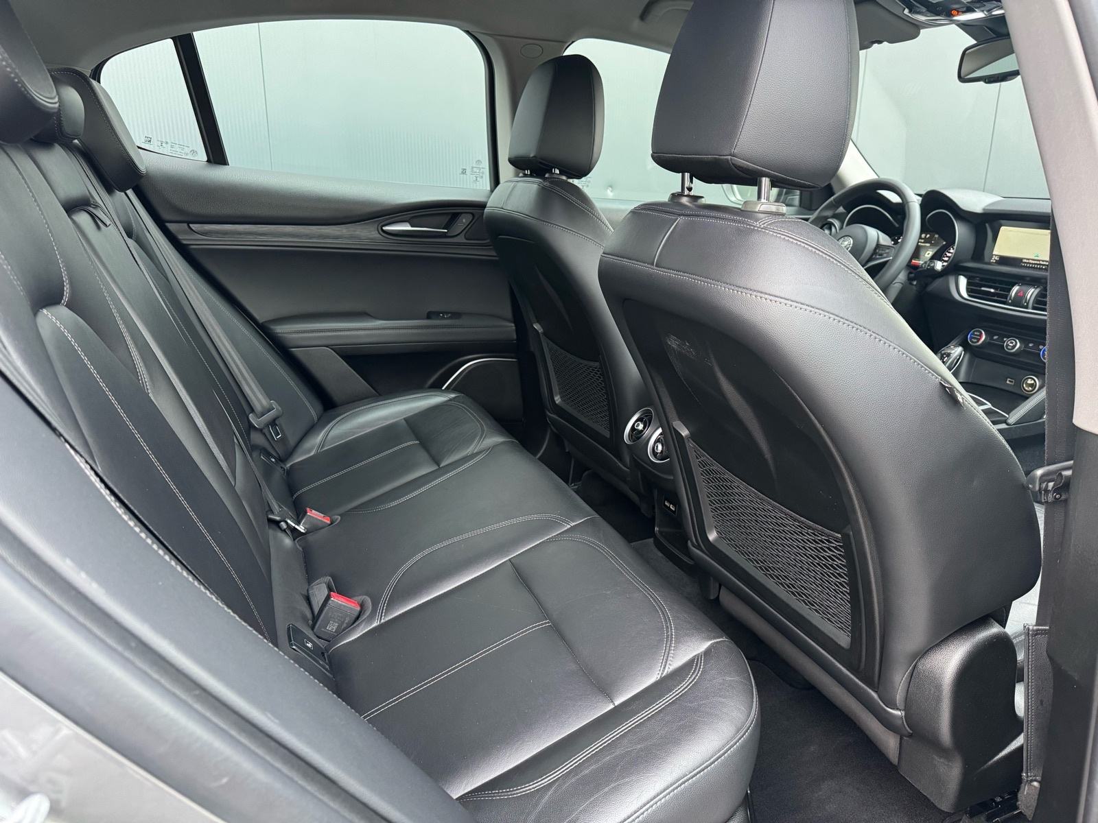 Alfa Romeo Stelvio 2,2 JTDm Q4 210ks -Koža•Veliki servis•Velika Navi, fotografija 13