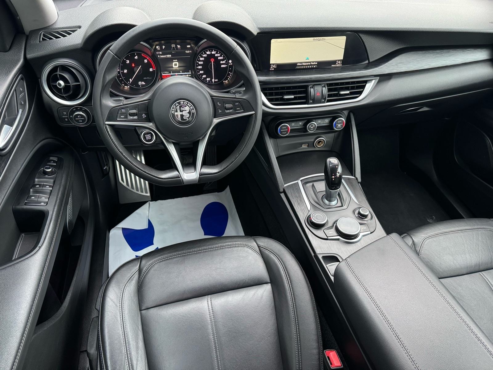 Alfa Romeo Stelvio 2,2 JTDm Q4 210ks -Koža•Veliki servis•Velika Navi, fotografija 14