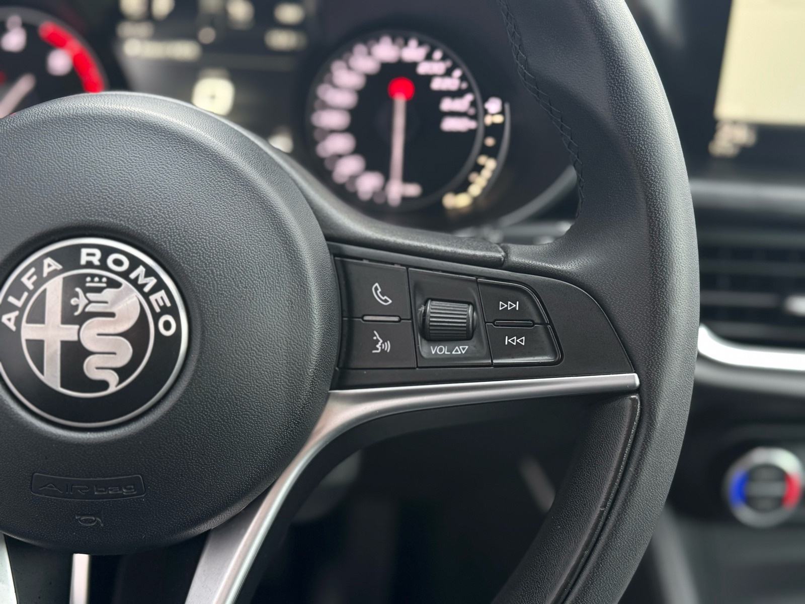 Alfa Romeo Stelvio 2,2 JTDm Q4 210ks -Koža•Veliki servis•Velika Navi, fotografija 17