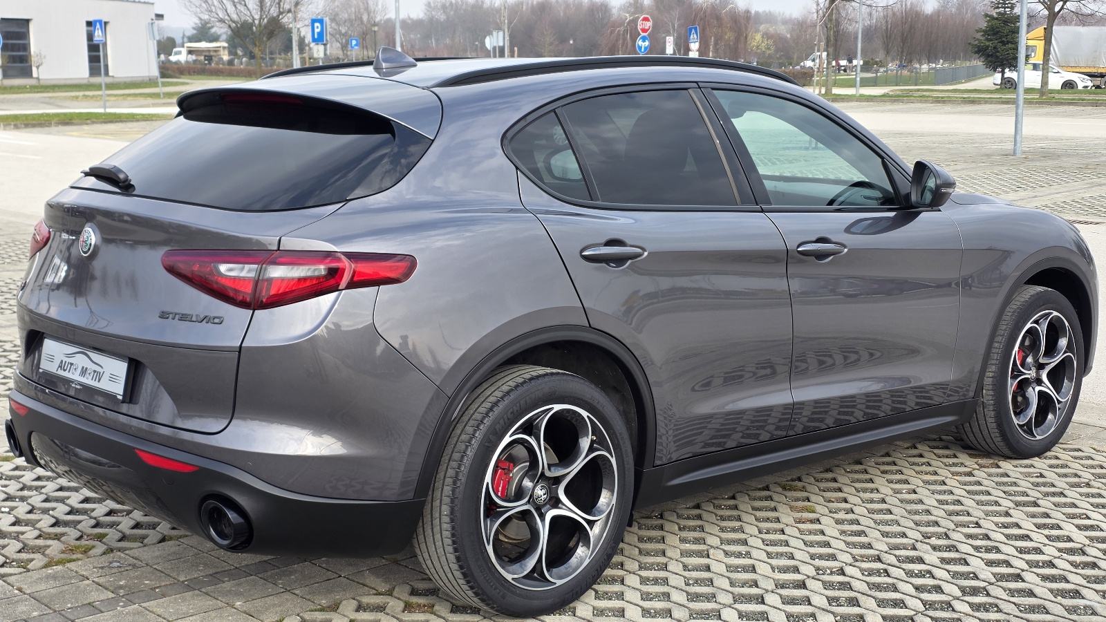 ALFA ROMEO STELVIO 2.2 JTDM Q4 B-TECH - BOGATA OPREMA-SUPER ATRAKTIVAN, fotografija 6