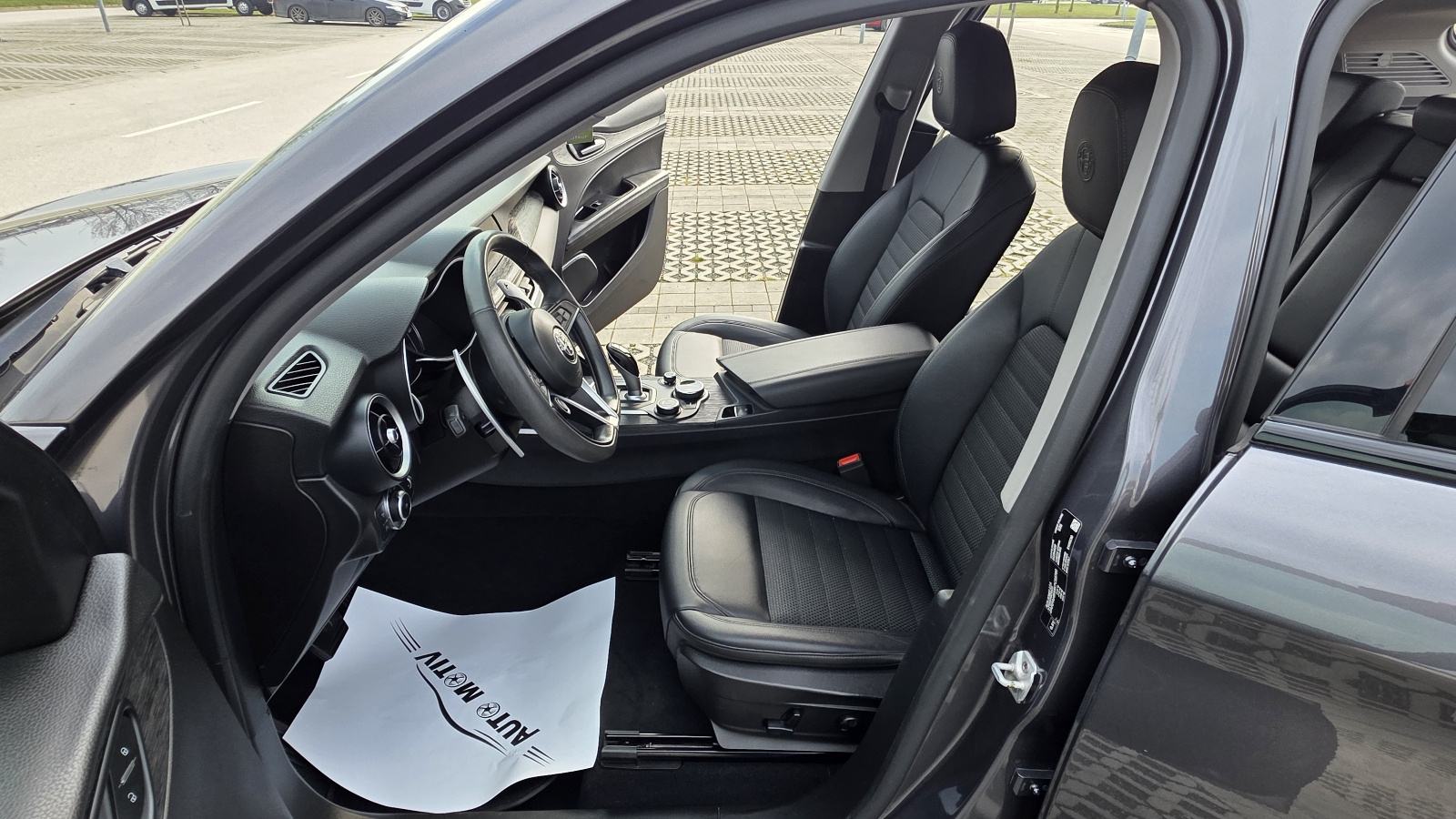 ALFA ROMEO STELVIO 2.2 JTDM Q4 B-TECH - BOGATA OPREMA-SUPER ATRAKTIVAN, fotografija 11