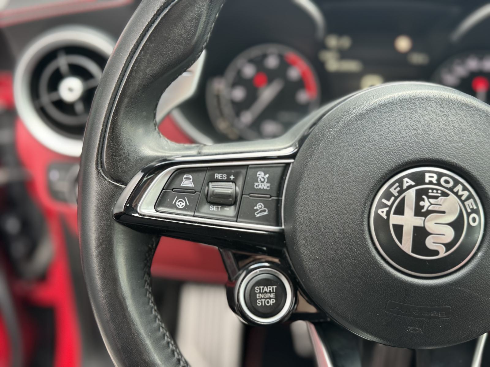 Alfa Romeo Stelvio 2,2 JTDm Veloce Ti-LEASING•Crvena koža•V. servis!, fotografija 17