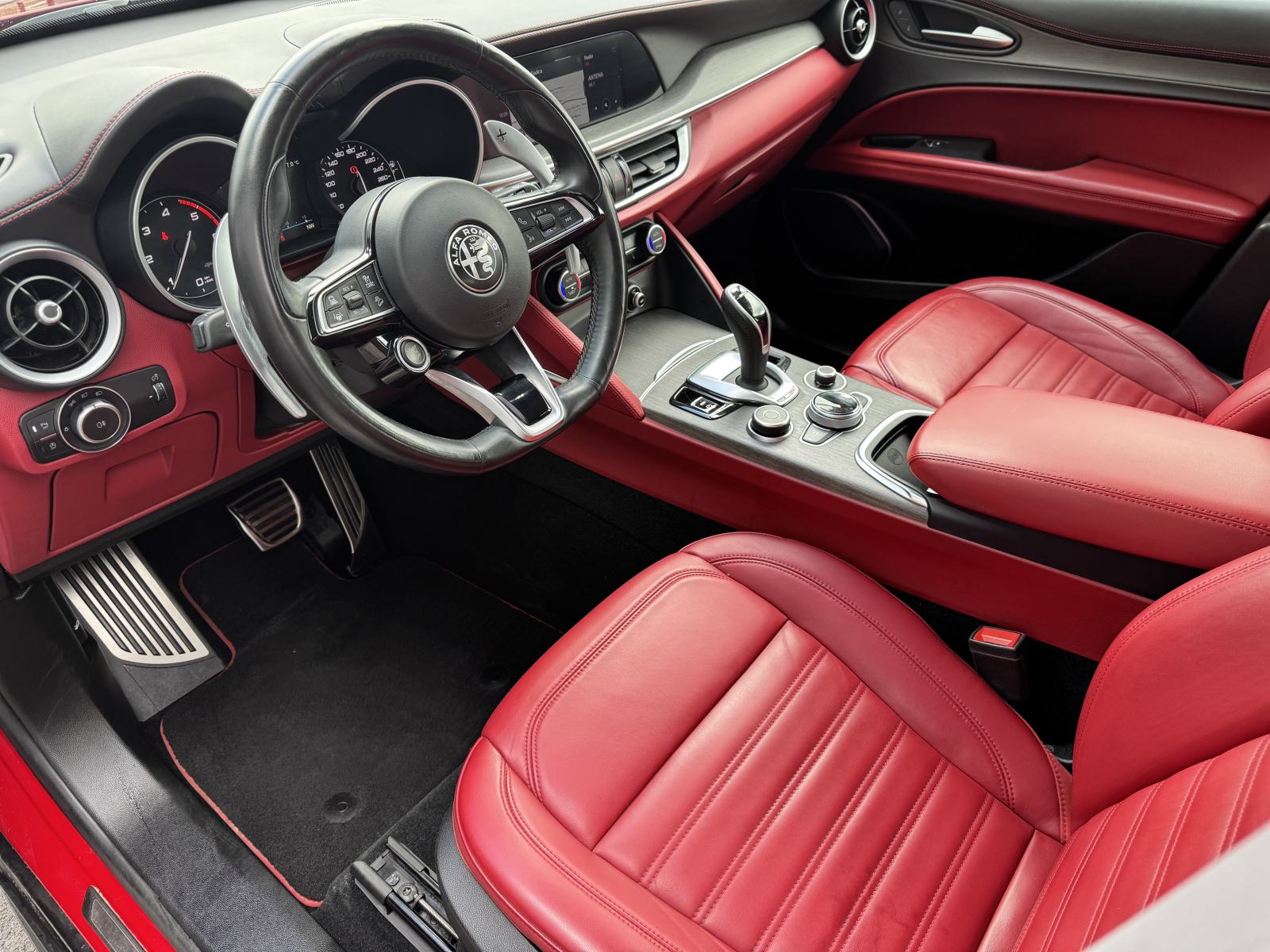 Alfa Romeo Stelvio 2,2 JTDm Veloce Ti-LEASING•Crvena koža•V. servis!, fotografija 9