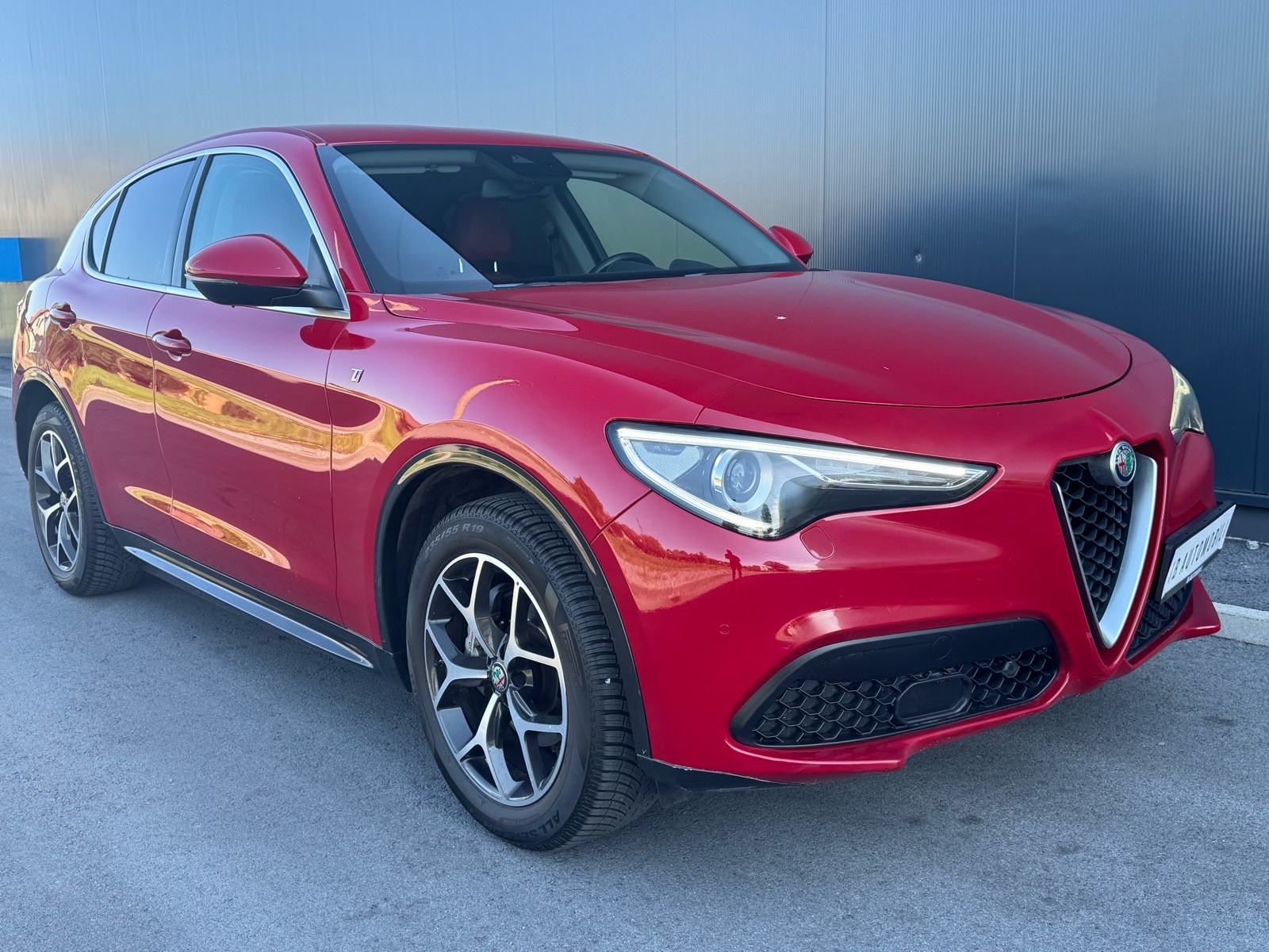 Alfa Romeo Stelvio 2,2 JTDm Veloce Ti-LEASING•Crvena koža•V. servis!, fotografija 2