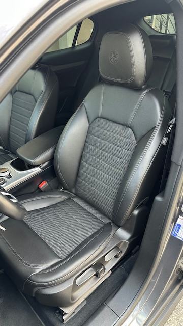 Alfa Romeo Stelvio 2.2 M-Jet , Q4, 190KS, Veliki servis, U PDV u., fotografija 10