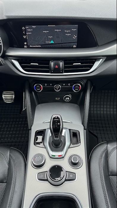 Alfa Romeo Stelvio 2.2 M-Jet , Q4, 190KS, Veliki servis, U PDV u., fotografija 14