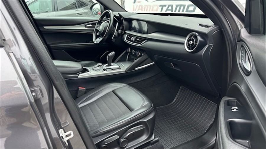 Alfa Romeo Stelvio 2.2 M-Jet , Q4, 190KS, Veliki servis, U PDV u., fotografija 16