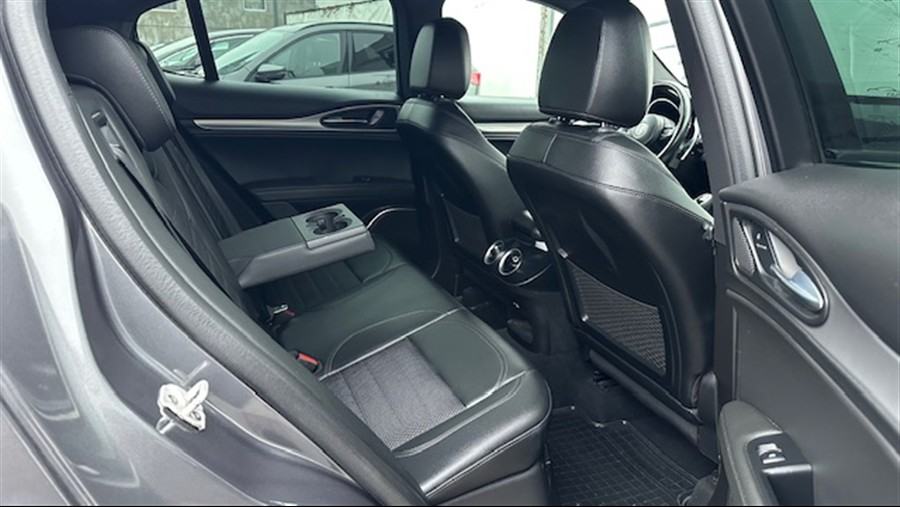 Alfa Romeo Stelvio 2.2 M-Jet , Q4, 190KS, Veliki servis, U PDV u., fotografija 20