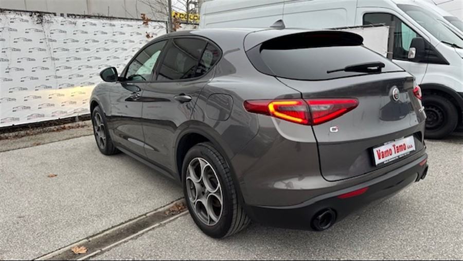 Alfa Romeo Stelvio 2.2 M-Jet , Q4, 190KS, Veliki servis, U PDV u., fotografija 6