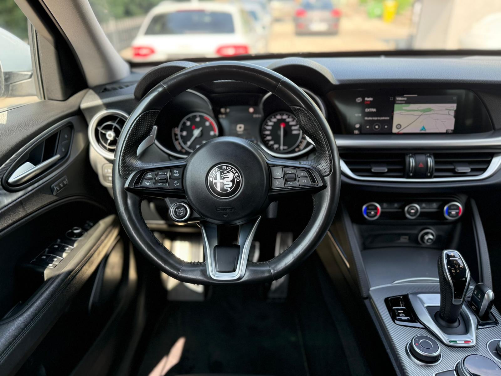 Alfa Romeo Stelvio 2,2, fotografija 19