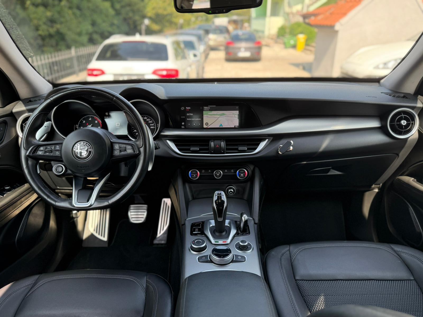Alfa Romeo Stelvio 2,2, fotografija 20