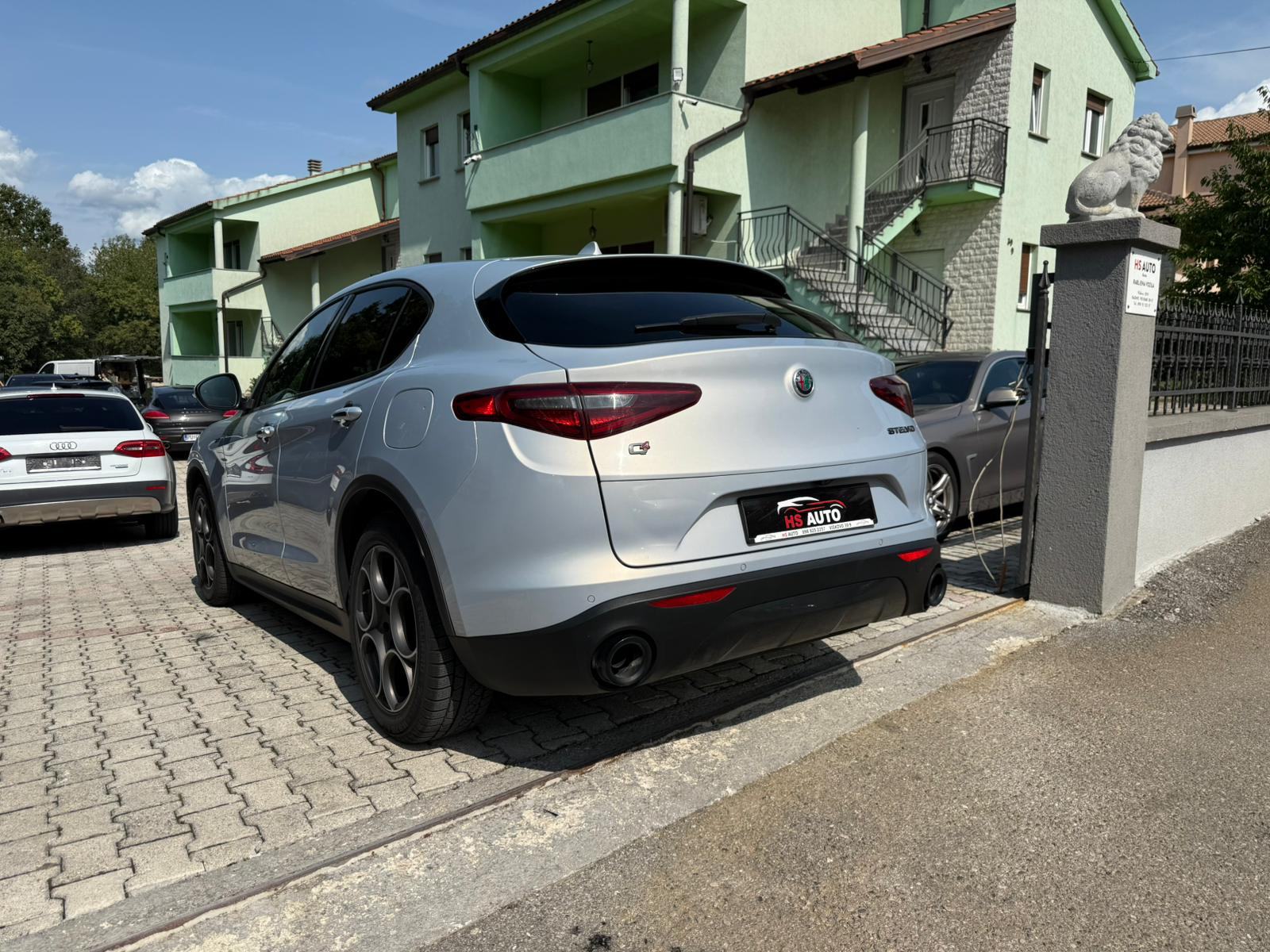 Alfa Romeo Stelvio 2,2, fotografija 12