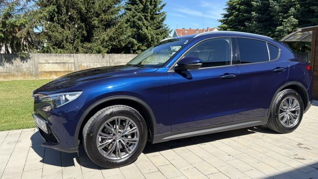 Alfa Romeo Stelvio 2,2, fotografija 7