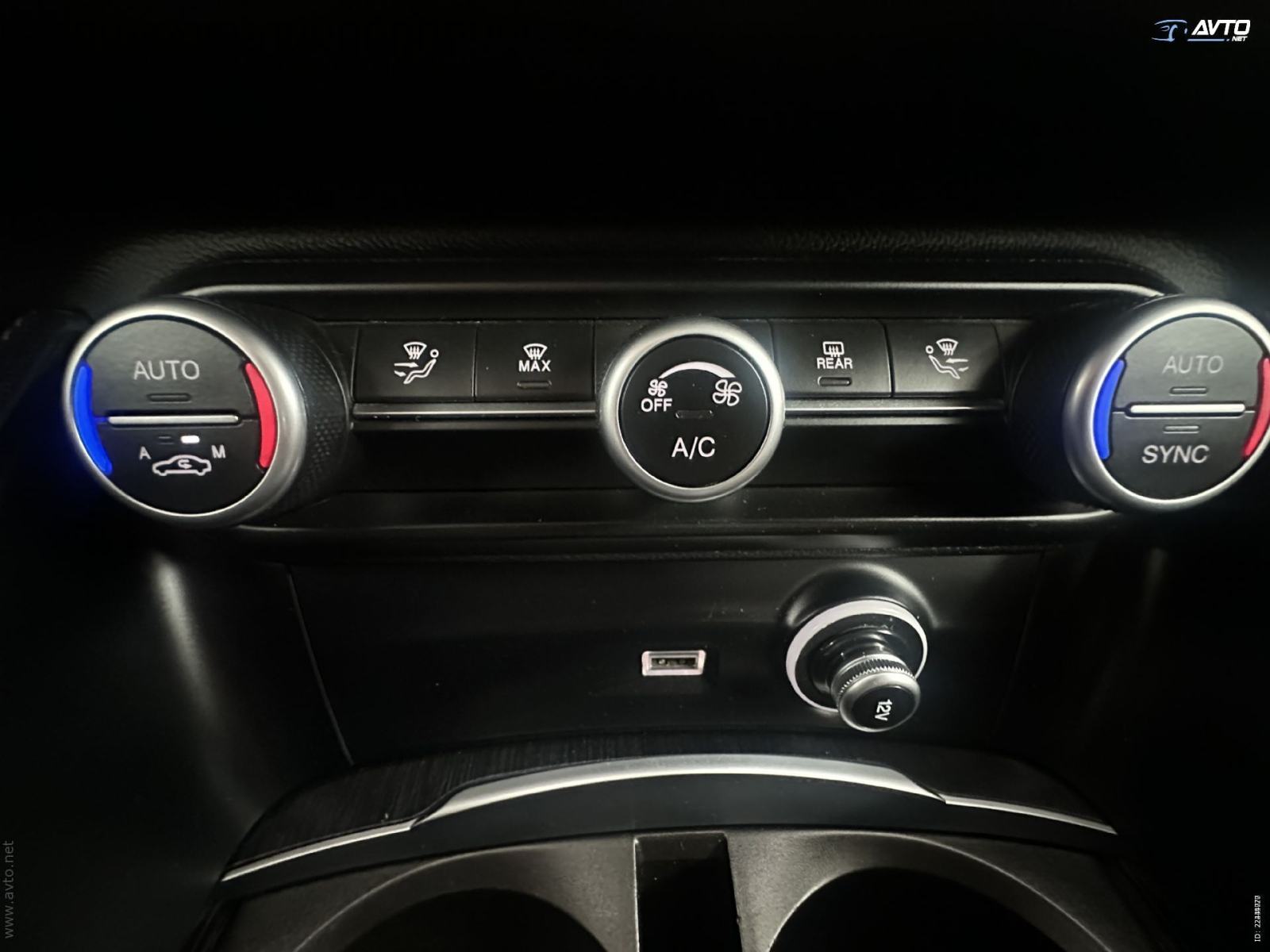 Alfa Romeo Stelvio 2,2 TURBO DIESEL 190CV AT8 Q4.ACC.KAMERA.LED.NAVI, fotografija 10