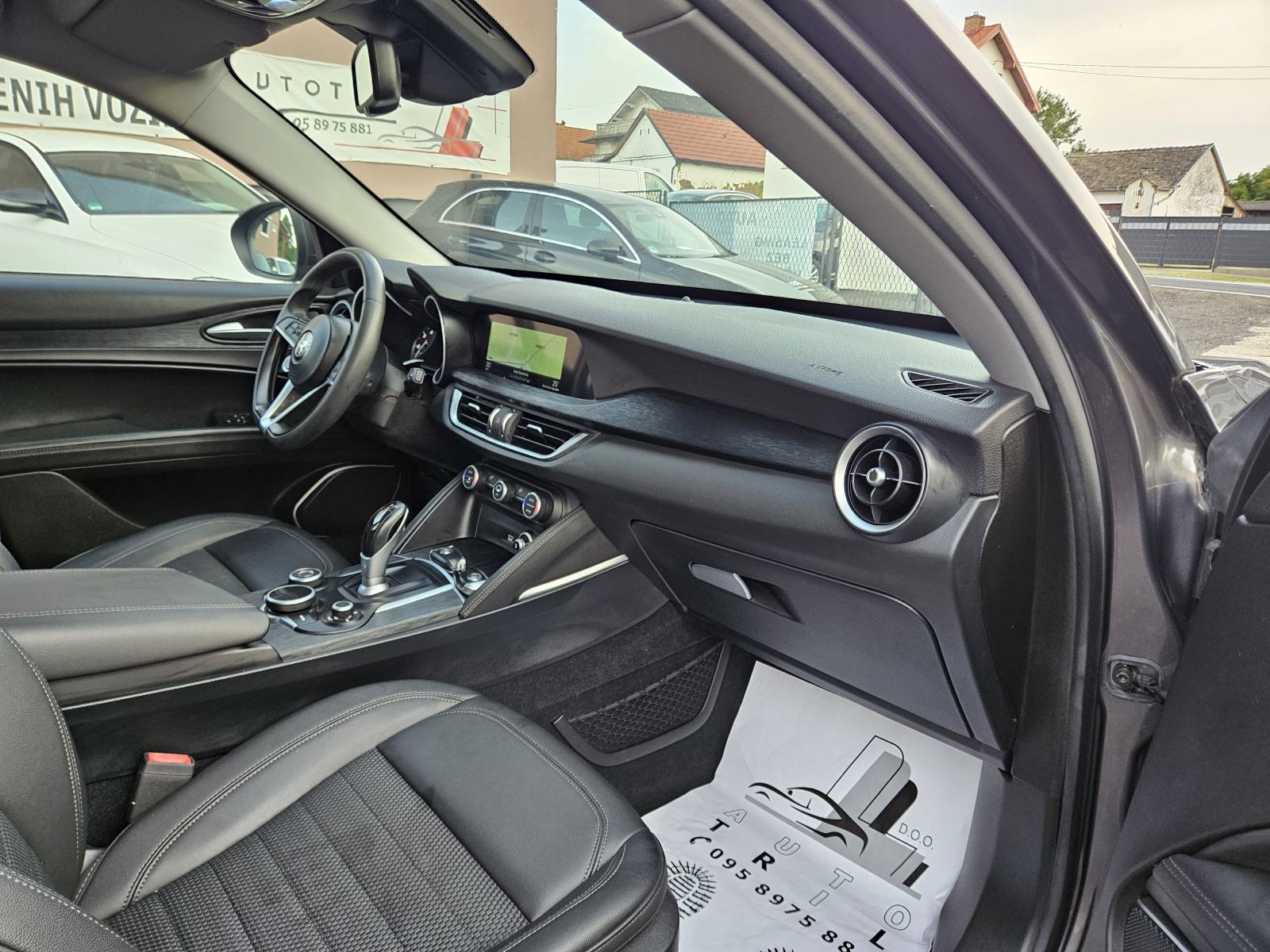Alfa Romeo Stelvio 2,2D, ACC RADAR,LEASING BEZ UČEŠĆA I BEZ JAMACA, fotografija 14