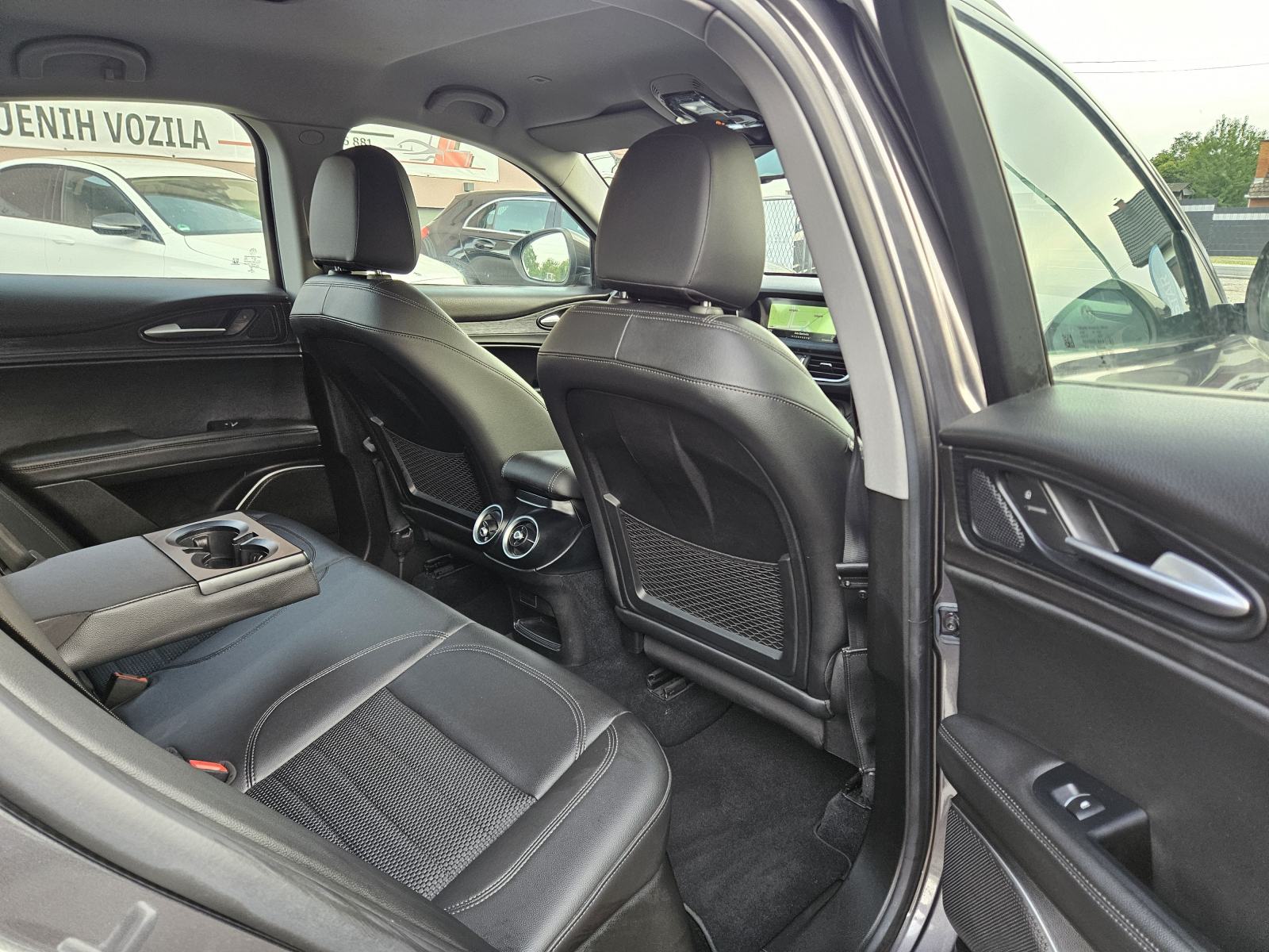 Alfa Romeo Stelvio 2,2D, ACC RADAR,LEASING BEZ UČEŠĆA I BEZ JAMACA, fotografija 16