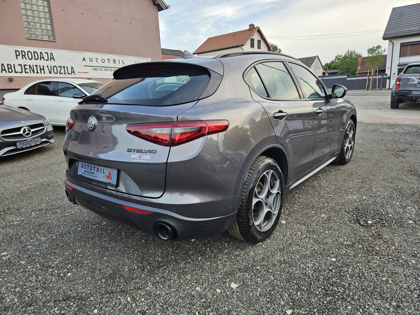 Alfa Romeo Stelvio 2,2D, ACC RADAR,LEASING BEZ UČEŠĆA I BEZ JAMACA, fotografija 7