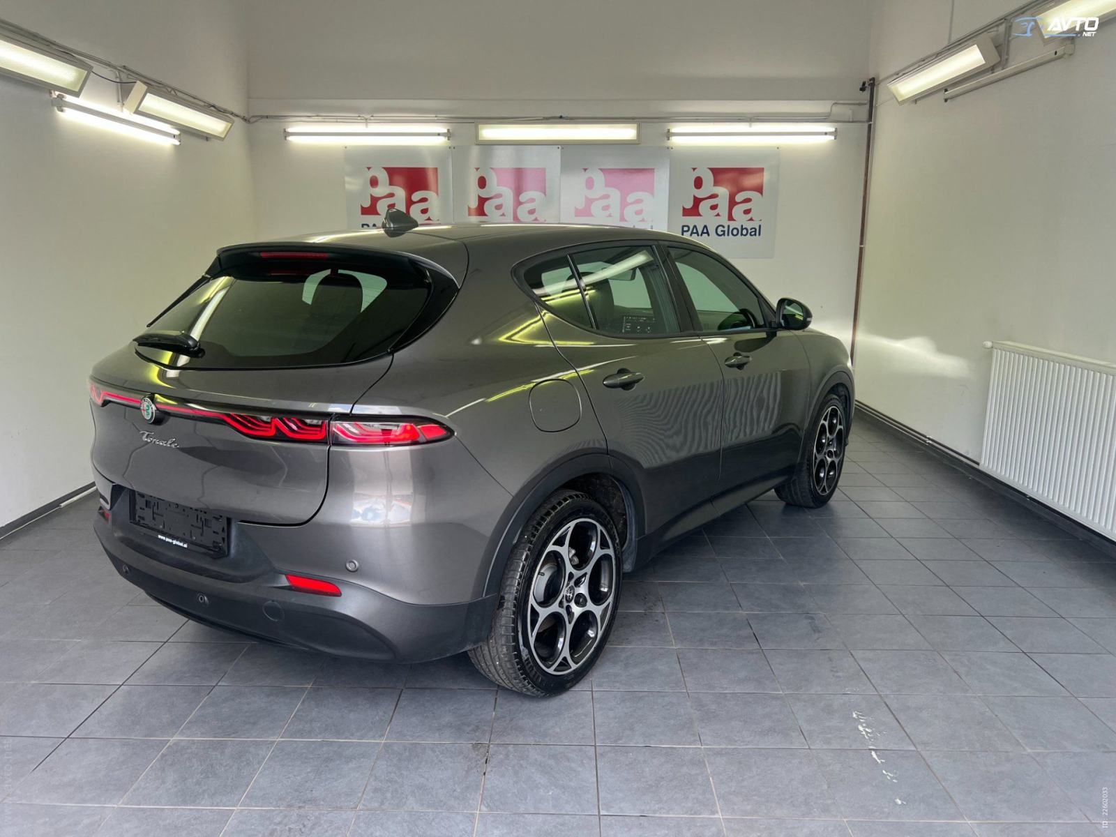 Alfa Romeo Tonale 1,5 Avt. KOŽA. LED. ACC. SAMO 74000, fotografija 16